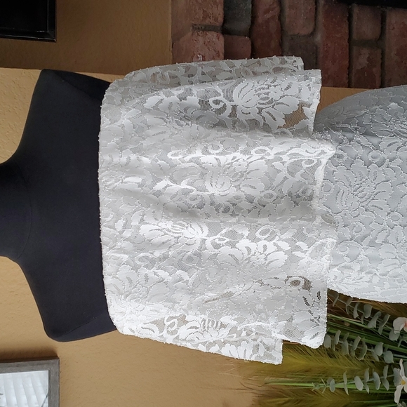 🆕️ Thalia ♡ Sodi White Ruffle Floral Lace Overlay Strapless Dress SIZE: L - Picture 3 of 12